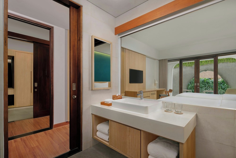 Habitación Deluxe, 2 camas individuales, acceso a la piscina del hotel Element by Marriott Bali Ubud. Foto 5