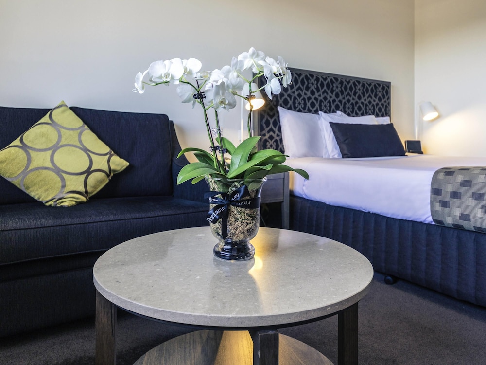 Habitación Superior No Fumadores con 1 Cama Queen del hotel Mercure Albury. Foto 8