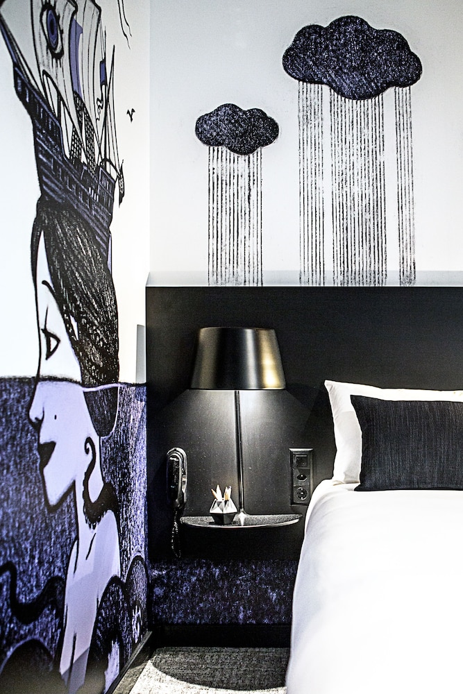 Habitación Standard con 2 camas individuales del hotel Ibis Styles Genève Carouge. Foto 1