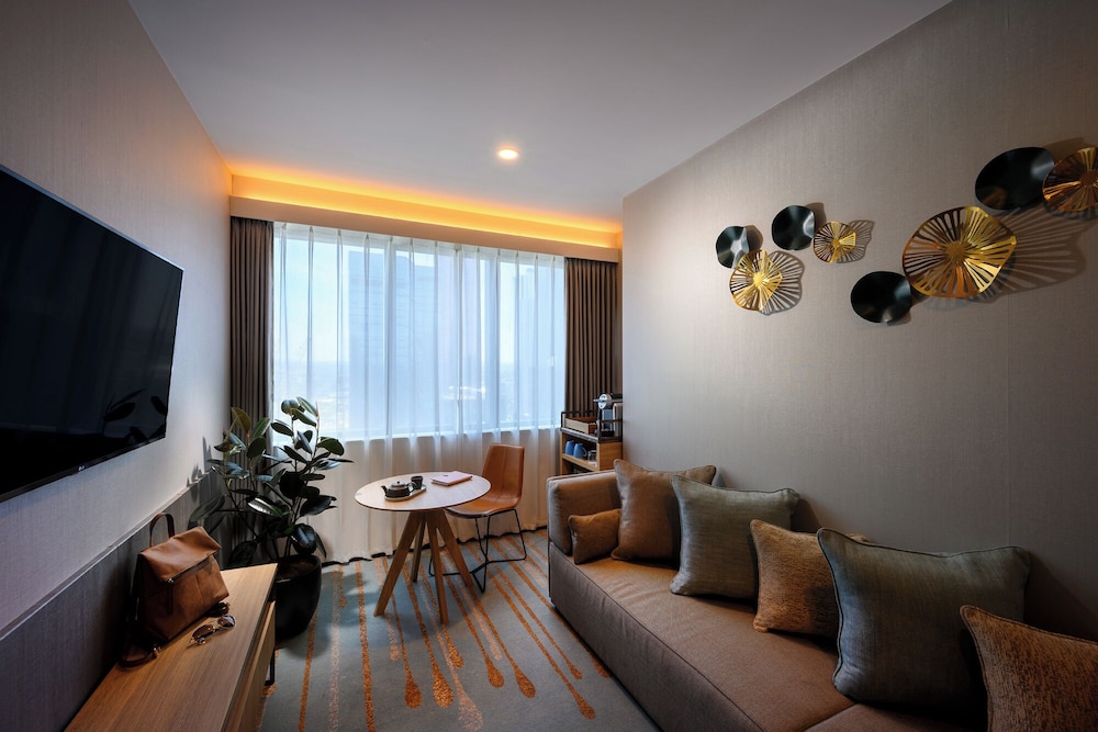 Suite Junior 1 Cama King del hotel Novotel Melbourne Central. Foto 1