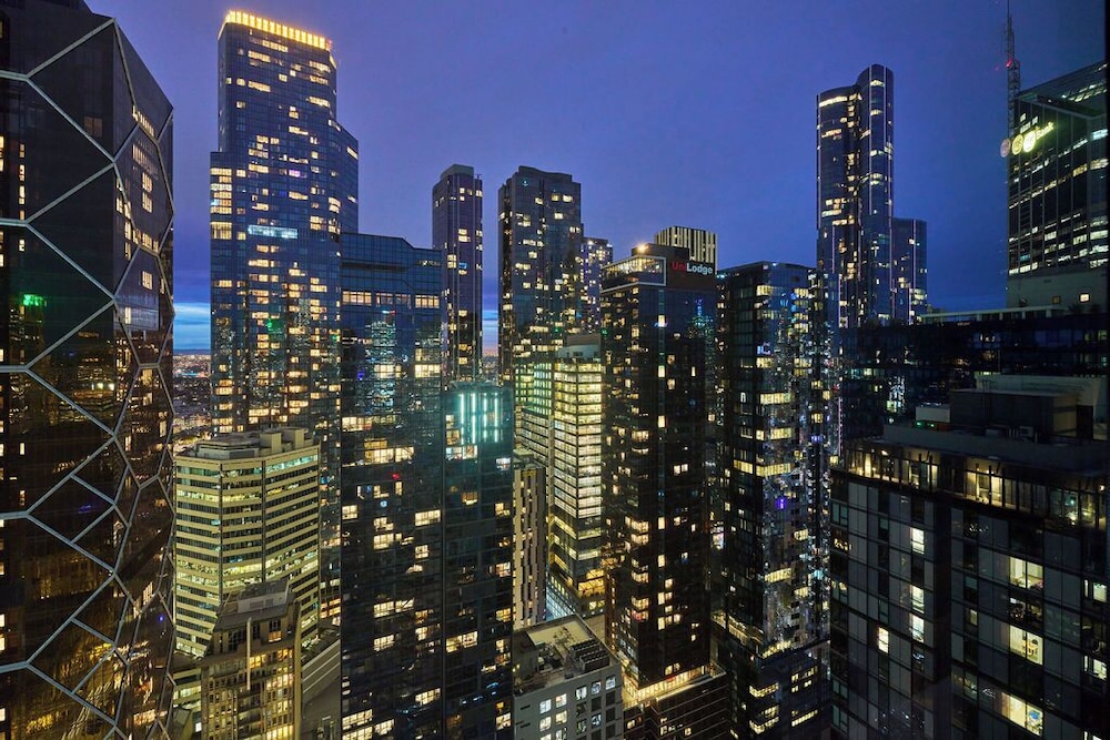 Suite Junior 1 Cama King del hotel Novotel Melbourne Central. Foto 13