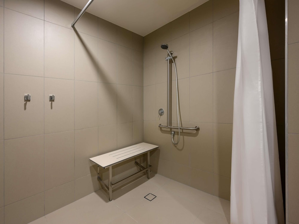 Habitación Superior King Zip con 1 Cama Individual del hotel Ibis Melbourne Central. Foto 5