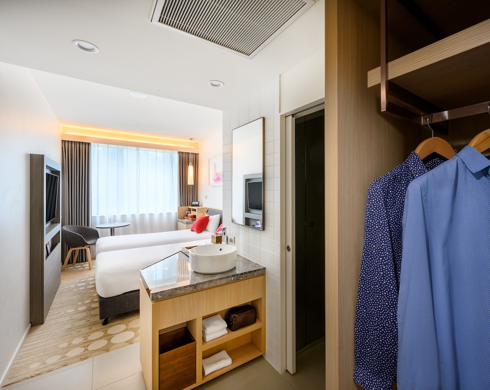 Habitación Superior con 2 Camas Zip del hotel Ibis Melbourne Central. Foto 7