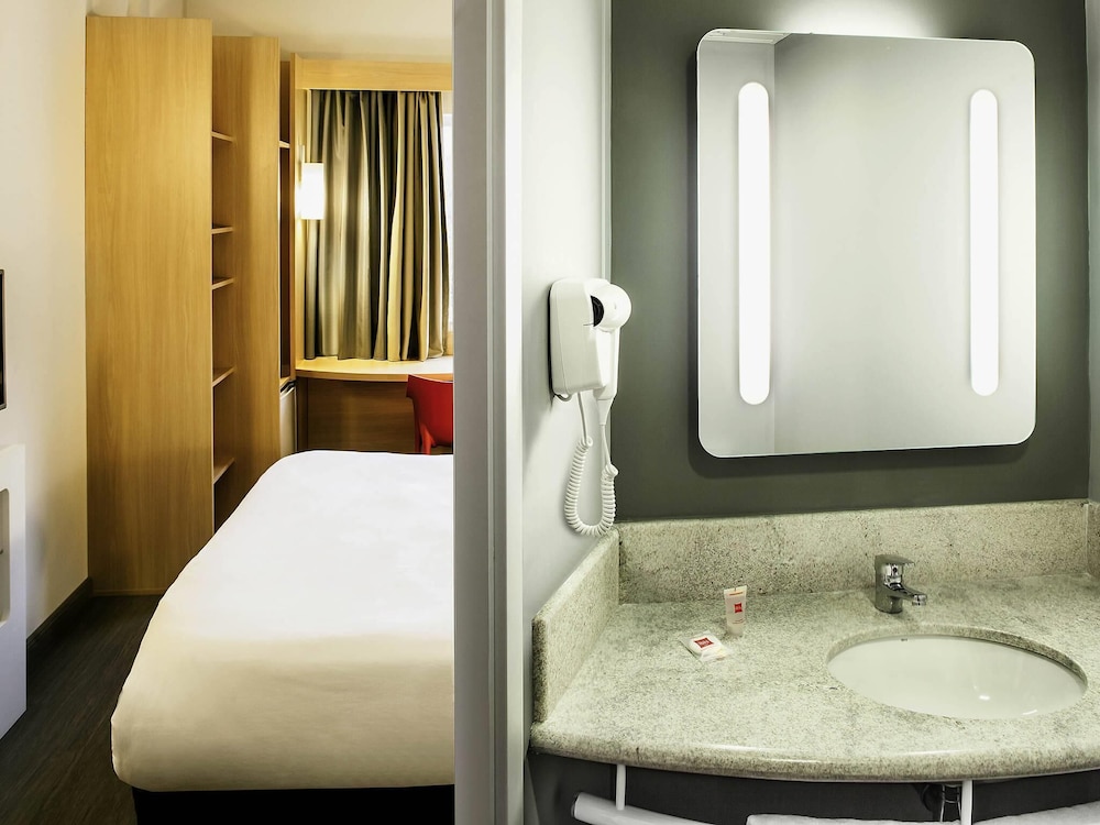 Habitacion Standard con 1 cama doble del hotel Ibis Juiz De Fora. Foto 6