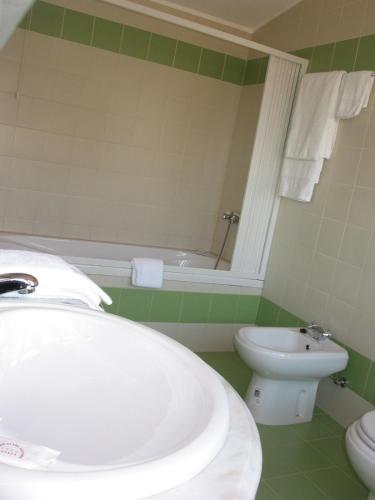 Habitación Doble del hotel Santos. Foto 5