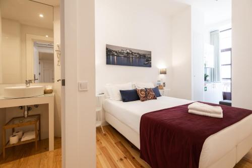 Estudio con balcón del hotel Mystay Porto Centro. Foto 6
