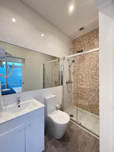 Habitación Doble con Terraza del hotel Mystay Porto Centro. Foto 8