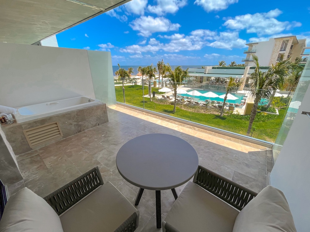 Junior Suite Pure Wellness con vistas parciales al mar del hotel Haven Riviera Cancun - All Inclusive - Adults Only. Foto 5