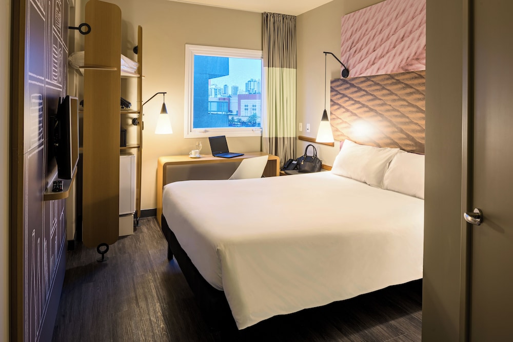 Habitacion Standard con 1 cama doble del hotel Ibis Sao Paulo Tatuape. Foto 1