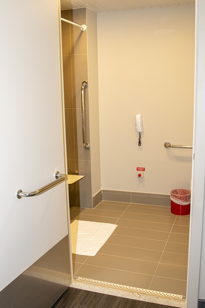 HABITACIÓN STANDARD ADAPTADA CON 1 CAMA DOBLE del hotel Ibis Sao Paulo Tatuape. Foto 9