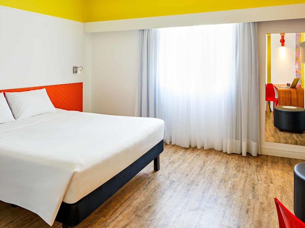 Apartamento Standard con una cama doble del hotel Ibis Styles Balneário Camboriú. Foto 5