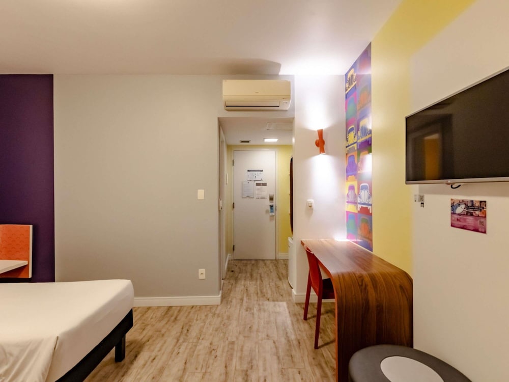Apartamento Standard con dos camas individuales del hotel Ibis Styles Balneário Camboriú. Foto 2