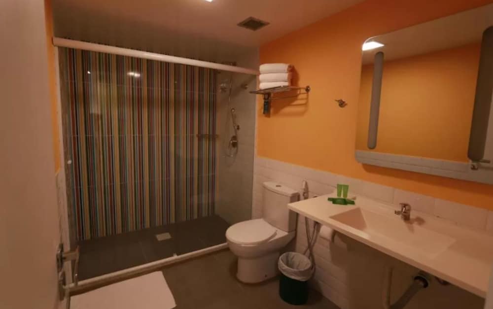 Apartamento Standard con dos camas individuales del hotel Ibis Styles Balneário Camboriú. Foto 8