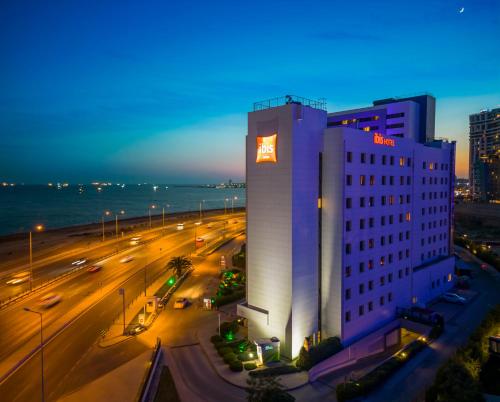 Habitación Doble Estándar del hotel Ibis Istanbul Zeytinburnu. Foto 4