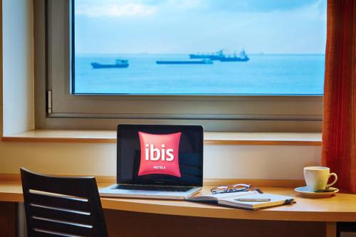 Habitación Doble Estándar del hotel Ibis Istanbul Zeytinburnu. Foto 5