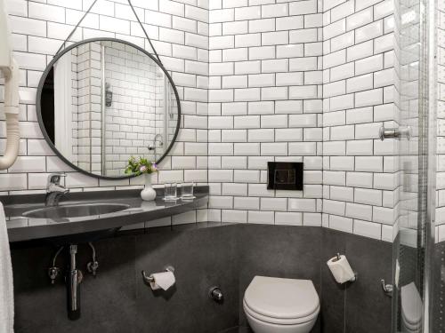 Habitación Doble Superior del hotel Ibis Istanbul Zeytinburnu. Foto 1