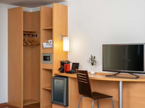 Habitación Doble Premium con vistas al mar del hotel Ibis Istanbul Zeytinburnu. Foto 2