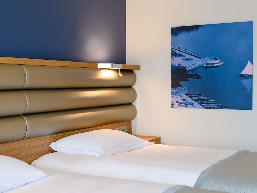 Superior Twin del hotel Mövenpick Lausanne. Foto 10