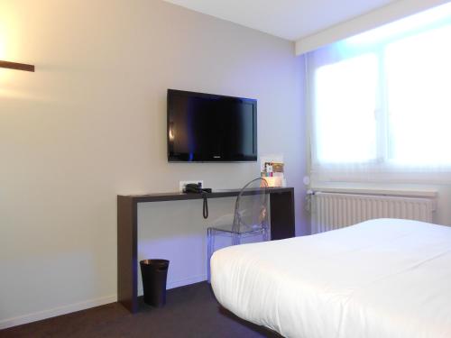 Standard Double Room and Sofa Bed del hotel Ibis Styles Lorient Caudan