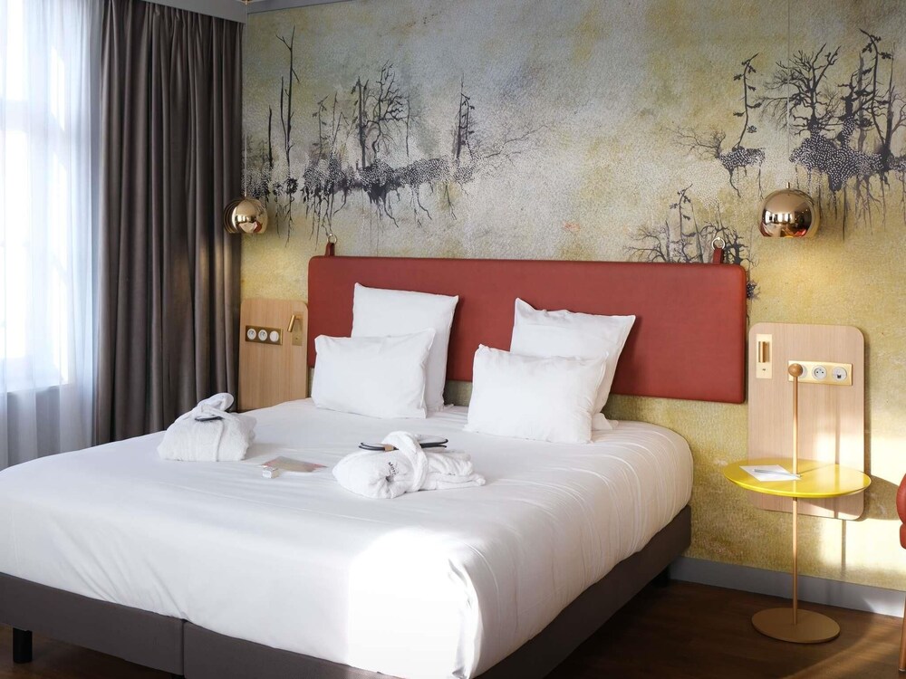 Suite Junior del hotel Mercure Saint Omer Centre Gare