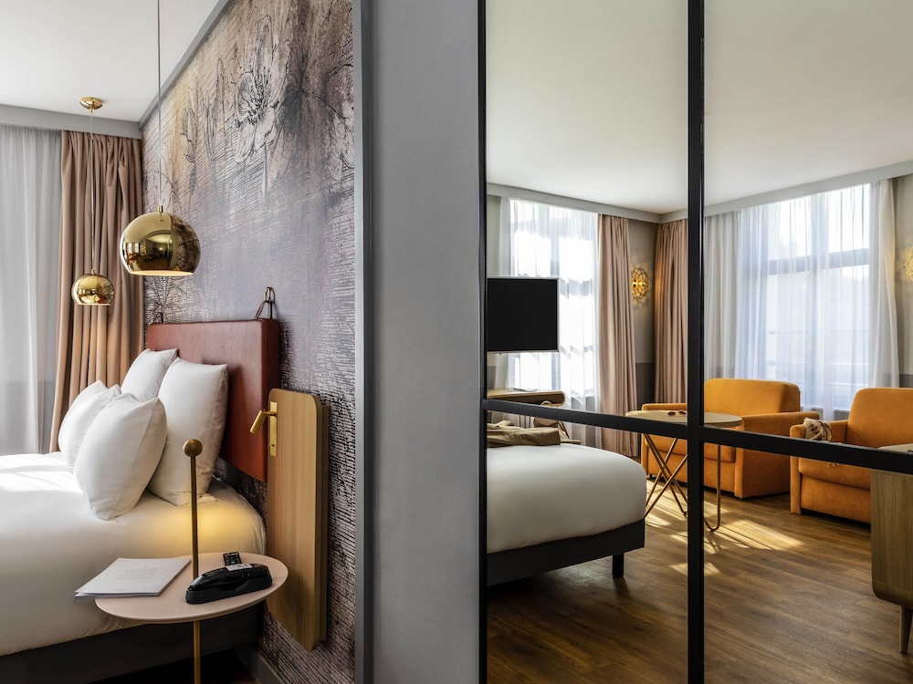 Suite Junior del hotel Mercure Saint Omer Centre Gare. Foto 2