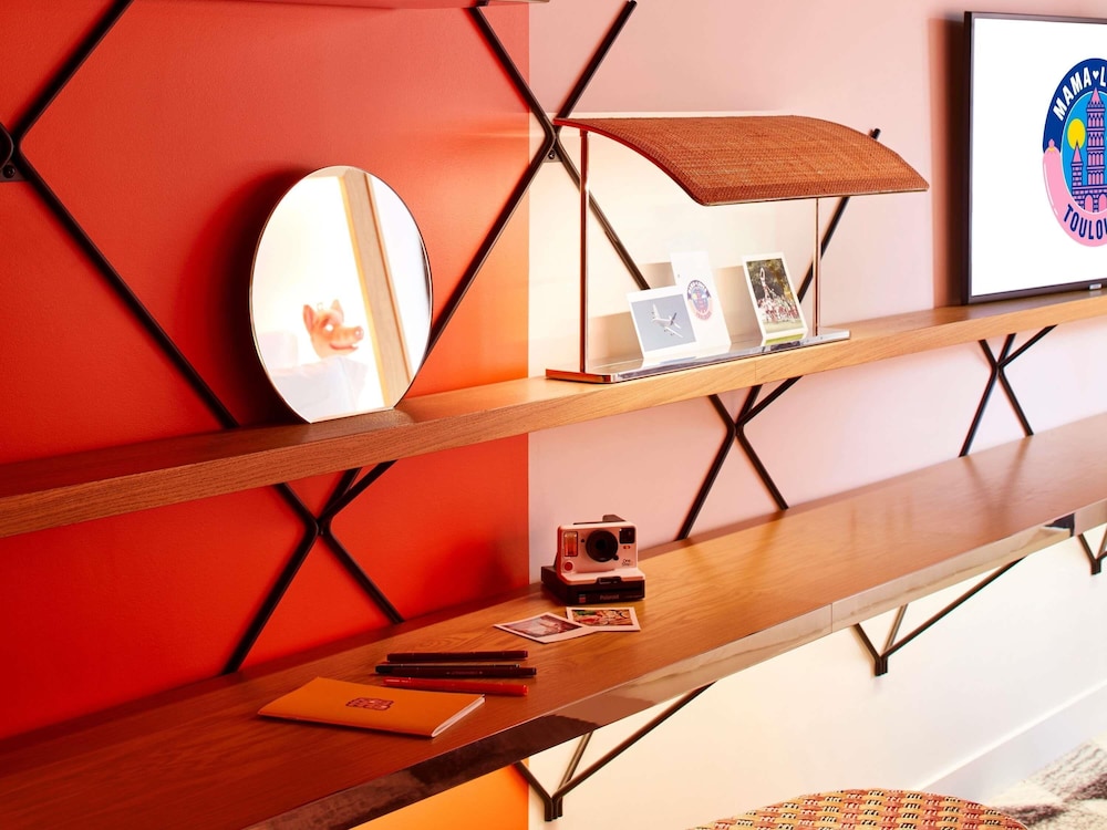 HABITACIÓN DOBLE LARGE MAMA del hotel Mama Shelter Toulouse. Foto 4