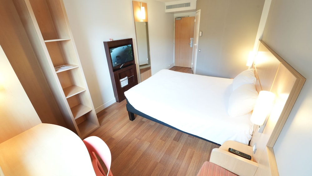 Habitación Estándar con 1 cama doble del hotel Ibis Vitré Centre. Foto 1