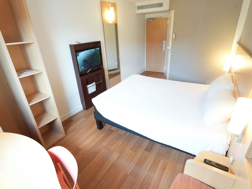 Habitación Estándar con 1 cama doble del hotel Ibis Vitré Centre. Foto 2