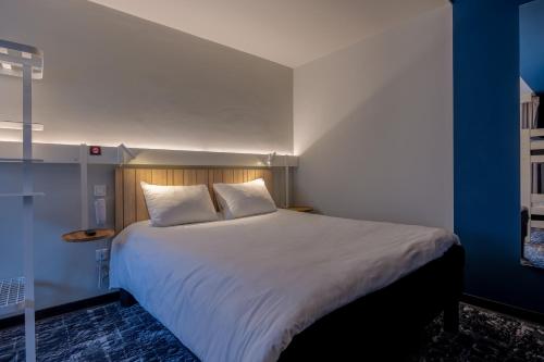 Habitación Doble Estándar del hotel Ibis La Rochelle Centre Historique. Foto 7