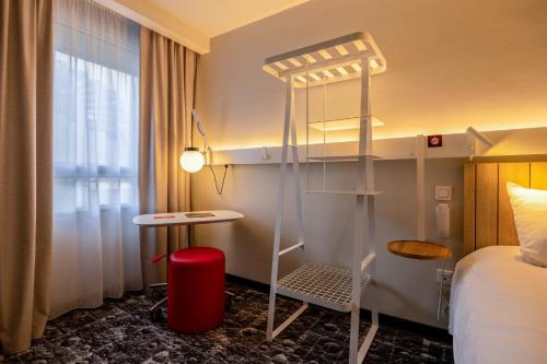Habitación Doble Estándar del hotel Ibis La Rochelle Centre Historique. Foto 10