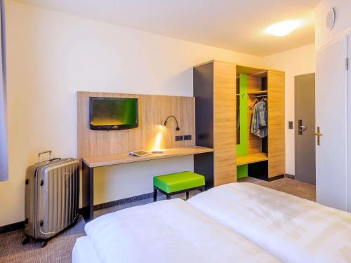 Habitación Estándar con 1 cama doble del hotel Ibis Styles Halle. Foto 2