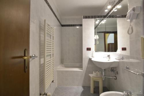 Habitación Triple del hotel Palazzo Vecchio. Foto 5