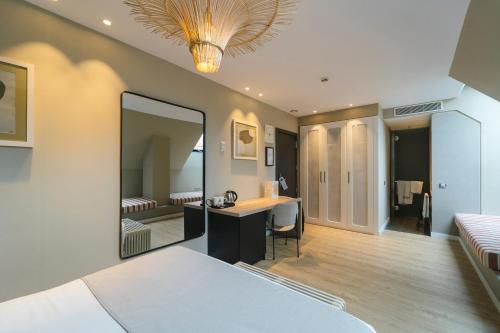 Habitación Doble Superior - 1 o 2 camas del hotel Barceló Oviedo Cervantes. Foto 9