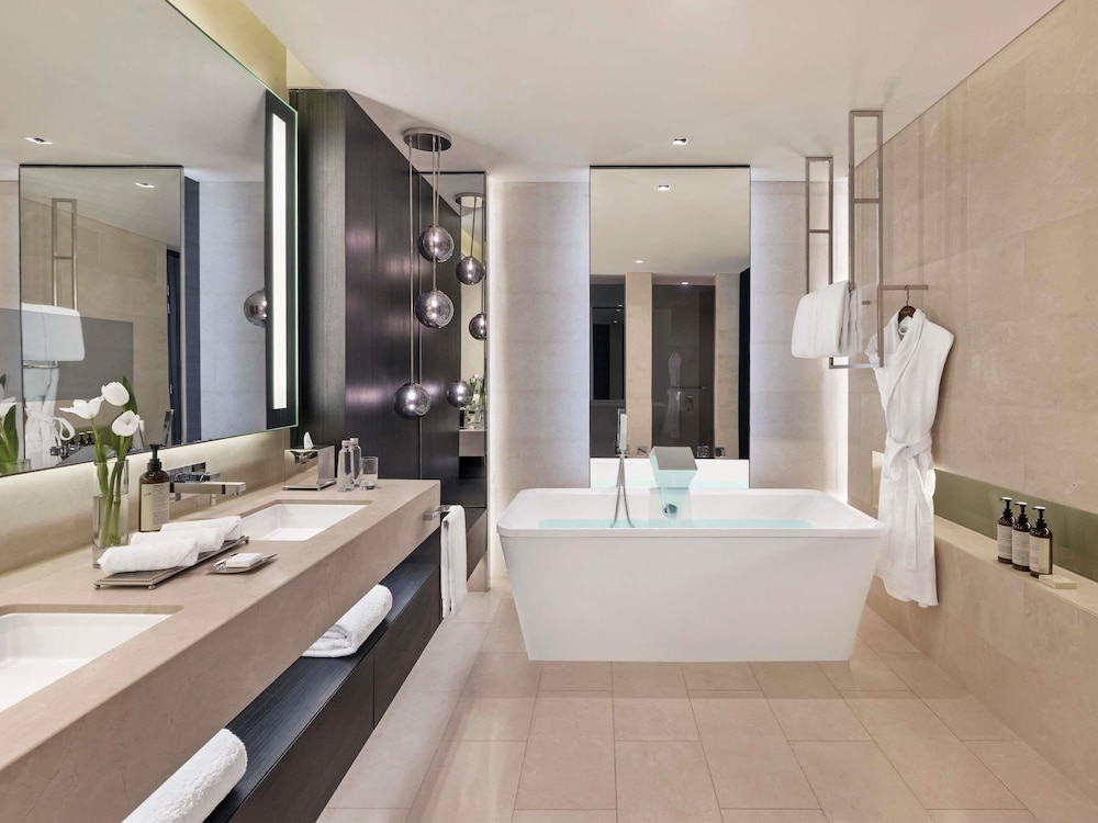Suite, 2 habitaciones (Diplomática) del hotel Fairmont Riyadh. Foto 6