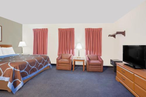 Suite Estudio con cama extragrande - No fumadores del hotel Super 8 By Wyndham Middletown. Foto 2