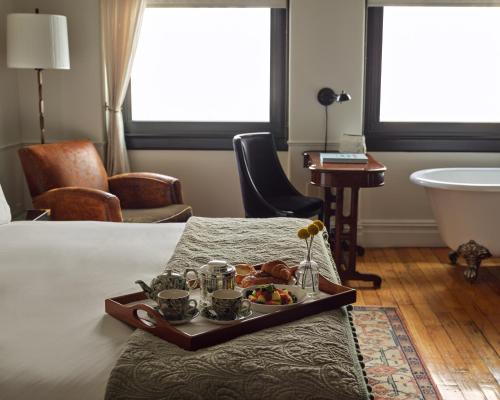 Alojamiento mediano del hotel THE NED NOMAD. Foto 1