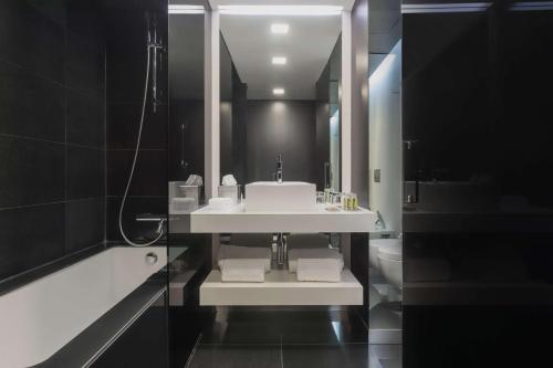 Habitación Doble - 2 camas del hotel Doubletree By Hilton Lisbon - Fontana Park