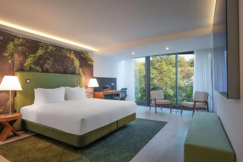 Habitación Familiar del hotel Doubletree By Hilton Lisbon - Fontana Park. Foto 1