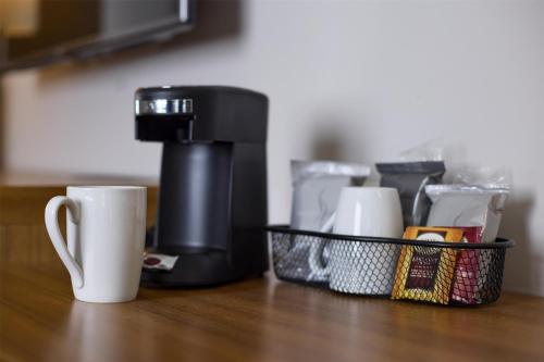 Habitación con cama extragrande. del hotel Hyatt Place New York Yonkers. Foto 3