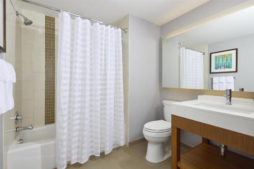 Habitación con 2 camas grandes del hotel Hyatt Place New York Yonkers. Foto 3