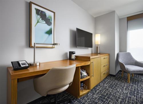 Habitación con cama extragrande - Planta superior del hotel Hyatt Place New York Yonkers. Foto 1