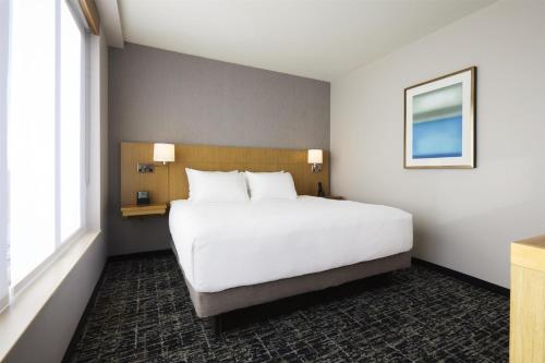 Suite de 1 dormitorio con sofá cama - Cama extragrande del hotel Hyatt Place New York Yonkers
