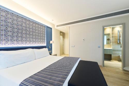 Habitación Deluxe del hotel Catalonia Porto