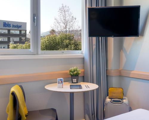 Habitación Doble - Adaptada para personas de movilidad reducida del hotel Ibis Budget Barcelona Viladecans. Foto 1