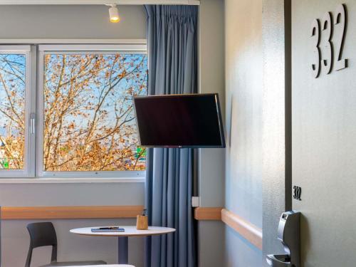 Habitación Doble Superior del hotel Ibis Budget Barcelona Viladecans. Foto 3