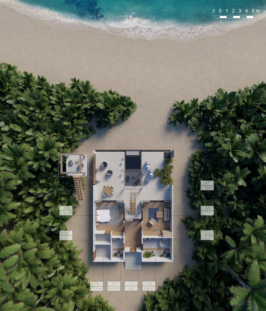 Villa en la playa con piscina al atardecer del hotel Kuredhivaru Resort and Spa Maldives. Foto 9