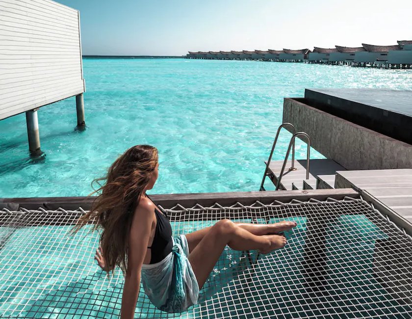 Villa Acceso Piscina Con Vistas Water piscina 1 Cama doble del hotel Kuredhivaru Resort and Spa Maldives. Foto 1