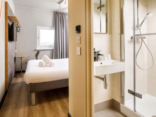 Habitación Triple del hotel Ibis Budget Birmingham Centre. Foto 3