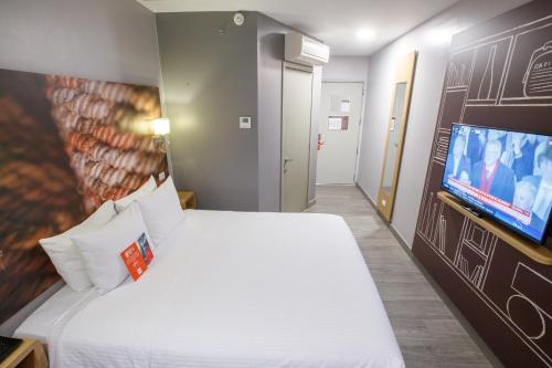 Habitación Doble Estándar del hotel Ibis Quito. Foto 7