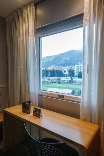Habitación Doble Estándar del hotel Ibis Quito. Foto 16